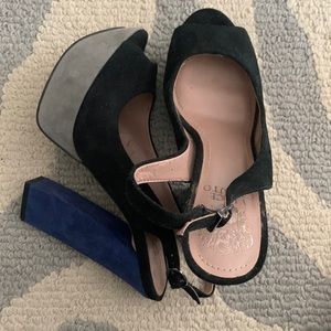 Vince Camuto Suede shoes